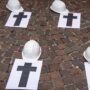 Copertina di Schiacciato da una pressa, operaio 30enne morto sul lavoro a Lucca. I sindacati: “Urgente un cambio di passo radicale”
