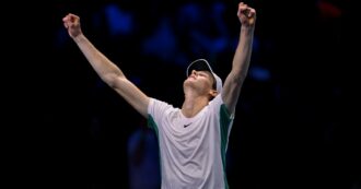Copertina di Sinner batte Djokovic: la vittoria alle Atp Finals di Torino è l’apice di una rivoluzione profonda (e un cambio radicale di prospettiva)
