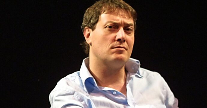 Domeniche Bestiali… “Facciamo un po’ come c***o ci pare”: il calciatore urina in campo, squalificato per due mesi