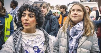 Copertina di A sinistra e filo-palestinese: Greta divide gli eco-attivisti