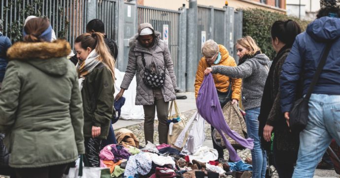 Sotto sfratto, affamata e al gelo: l’Italia povera in fila a chiedere aiuto