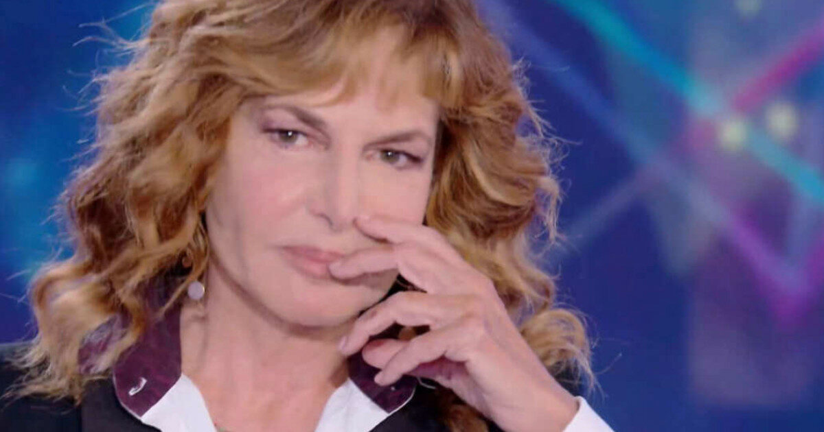 Verissimo, Giuliana De Sio: “Con Elio Petri un amore disperato. La sua famiglia mi ha allontanata, non ero gradita al funerale”