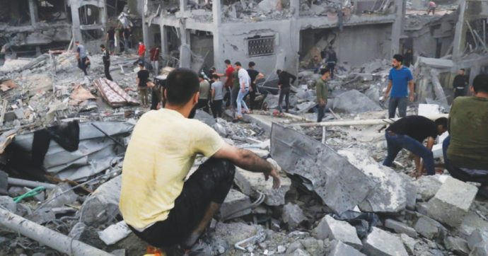 Adel, parigino fuggito da Gaza: “Ho visto morire troppi bambini”