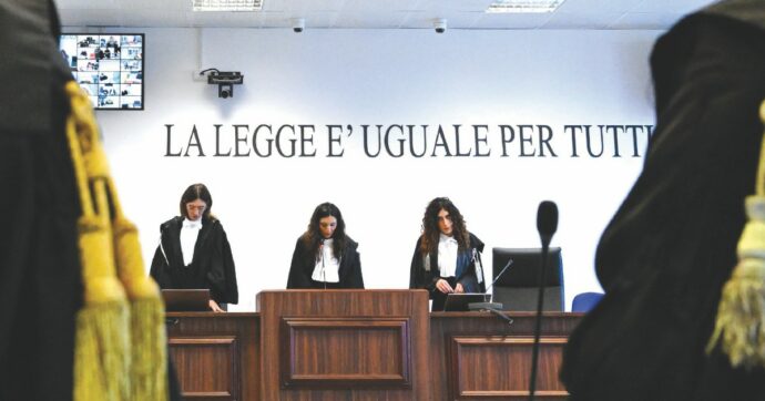 Gli attacchi del governo ai giudici e il timore di un baratto: litigano per poi scendere a patti?