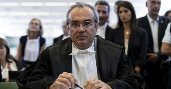 Società “apri e chiudi”, condannati 3 contabili