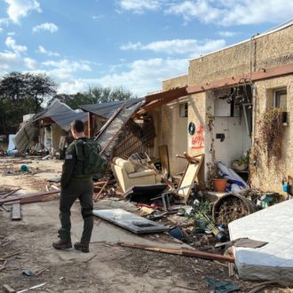 Copertina di “Farla finita con Hamas”: Israele è pronto a scatenare il terrore a Sud