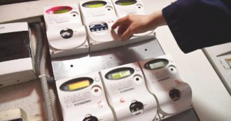 Copertina di Bollette, il governo ora conferma il salasso: fine tutela per milioni di famiglie da gennaio