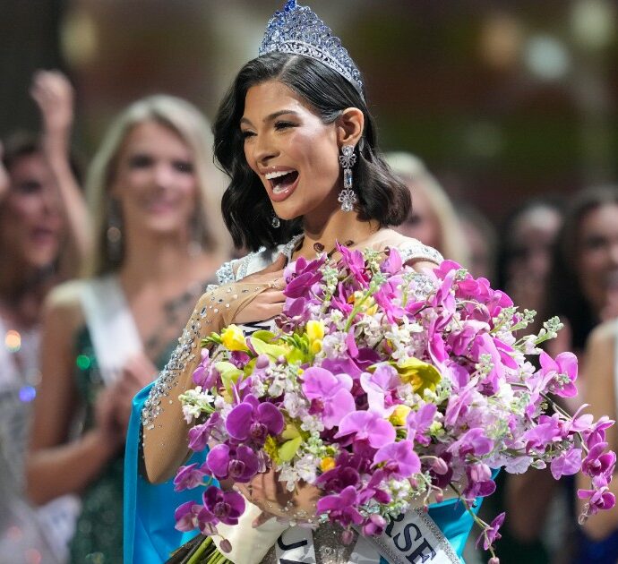 Miss Universo 2023, per la prima volta vince una ragazza nicaraguense: Sheynnis Palacios fa la storia