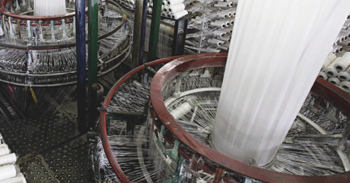 Imballaggi, voto Ue: Pd e destra scelgono le lobby della plastica