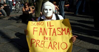 Copertina di Scuola, la beffa del concorso Pnrr1. I prof: “Perderemo il posto, senza la proroga ministeriale per la graduatoria”