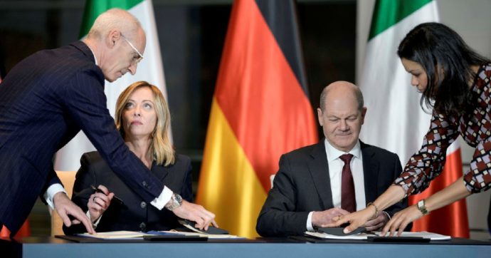 Meloni gela Putin: “Pace solo se vi ritirate da Kiev”