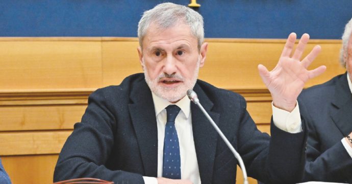 “Movimento per l’indipendenza italiana”: così Alemanno fa concorrenza a Meloni