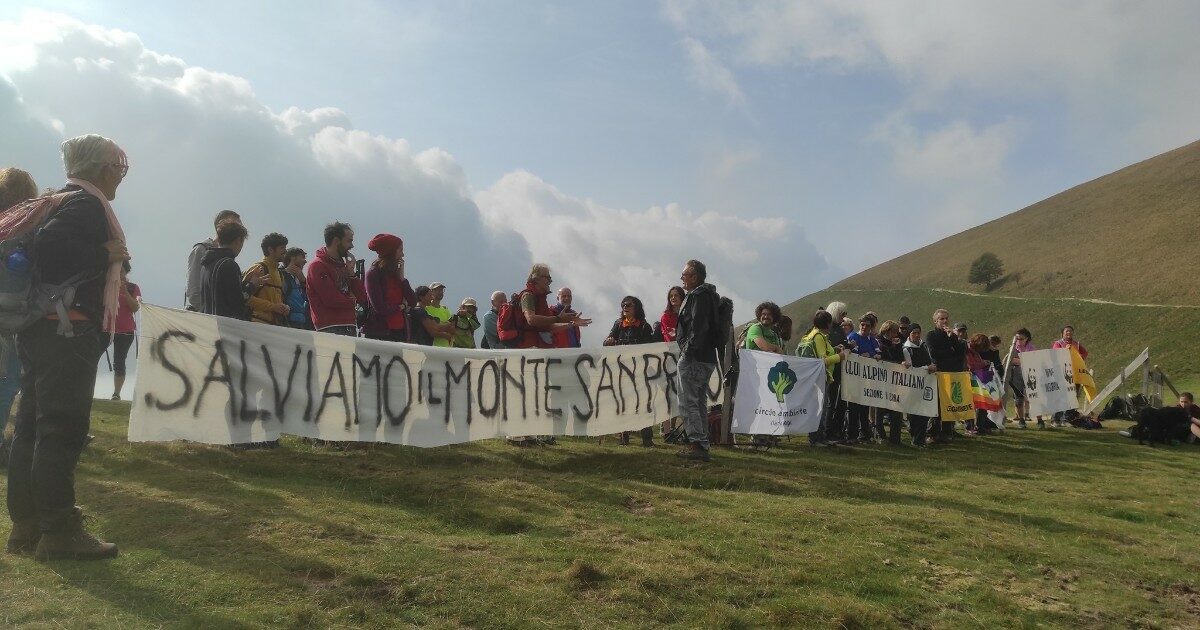 “Impianto sciistico multimilionario su una montagna senza neve”. Il progetto sulle Prealpi Comasche fa il giro della stampa mondiale, dal Telegraph alla Cnn