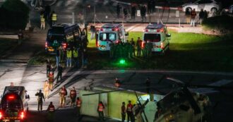 Copertina di Gaza, la diretta – Hamas ha consegnato alla Croce Rossa 13 ostaggi israeliani e quattro stranieri. Il rilascio al valico di Rafah