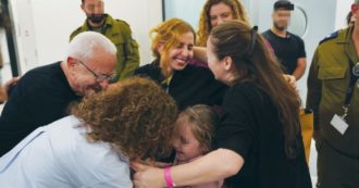 Copertina di Ostaggi, secondo scambio Israele: “Li riavremo tutti”