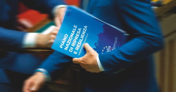 Il nuovo Pnrr del governo Meloni fa ridere Eni, Snam, Confindustria & C. ma taglia l’efficientamento dei privati