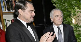 Copertina di Modificano sul gobbo il discorso di De Niro contro Trump, ma l’attore tira fuori lo smartphone e lo legge. L’attacco ad Apple: “Non li ringrazio”