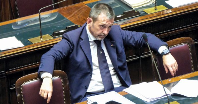 Delmastro a processo per le frasi su Cospito: “Era segreto d’ufficio”