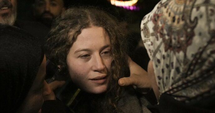 Tra i prigionieri liberati da Israele anche Ahed Tamimi: l’attivista 22enne filopalestinese era stata arrestata il 6 novembre