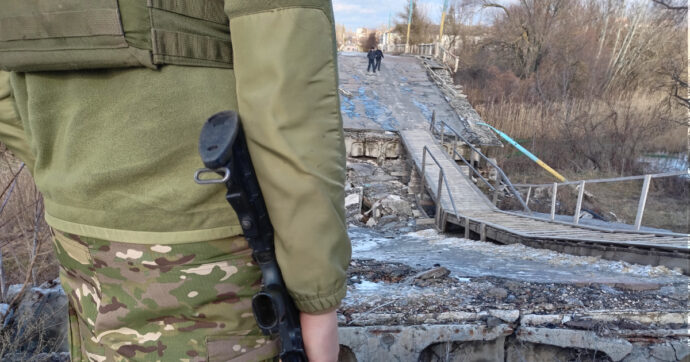 Ucraina, il racconto dal fronte di Vovchansk: la guerra “leggera” dei reparti di Kiev per evitare che i russi aprano una breccia verso Kharkiv