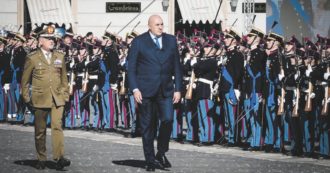 Copertina di Vannacci sale, Crosetto scende: il ministro si arrende al generale