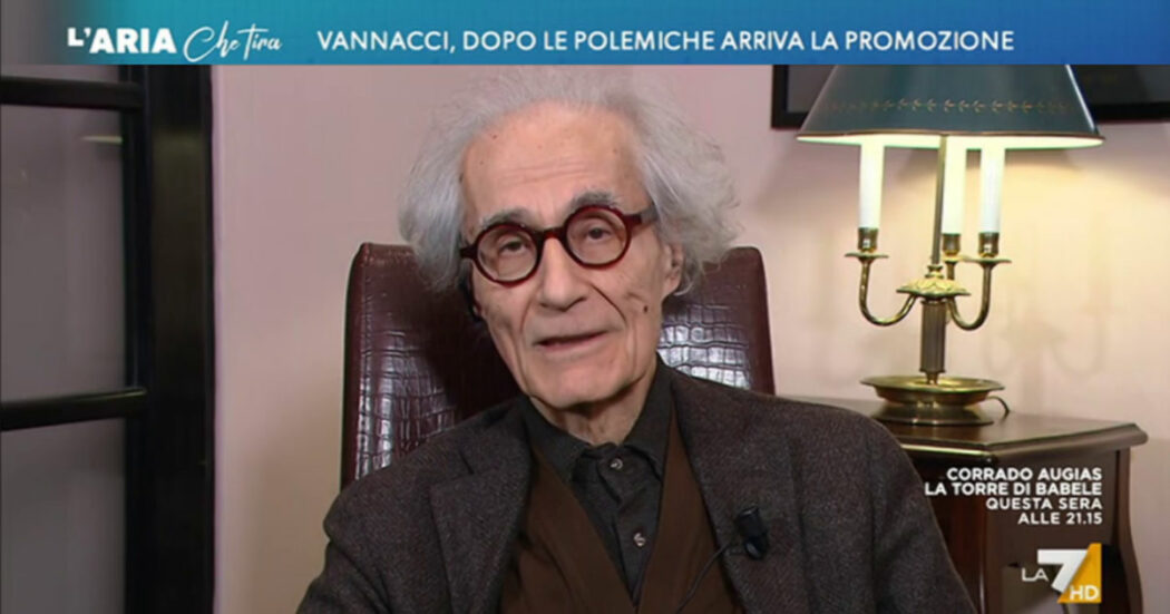 Canfora a La7: “Il successo del libro di Vannacci? Si spiega con l’inerzia di chi dovrebbe contrapporsi a certe idee e non lo fa”