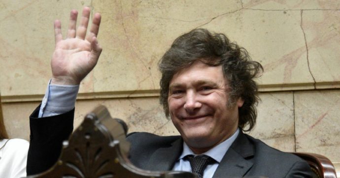 Milei, l’ex nazi all’Avvocatura e la moglie di un ministro di Pinochet all’Istruzione