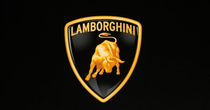 Accordo tra Lamborghini e sindacati sul contratto integrativo: arriva la settimana da 4 giorni e aumenta il premio di risultato