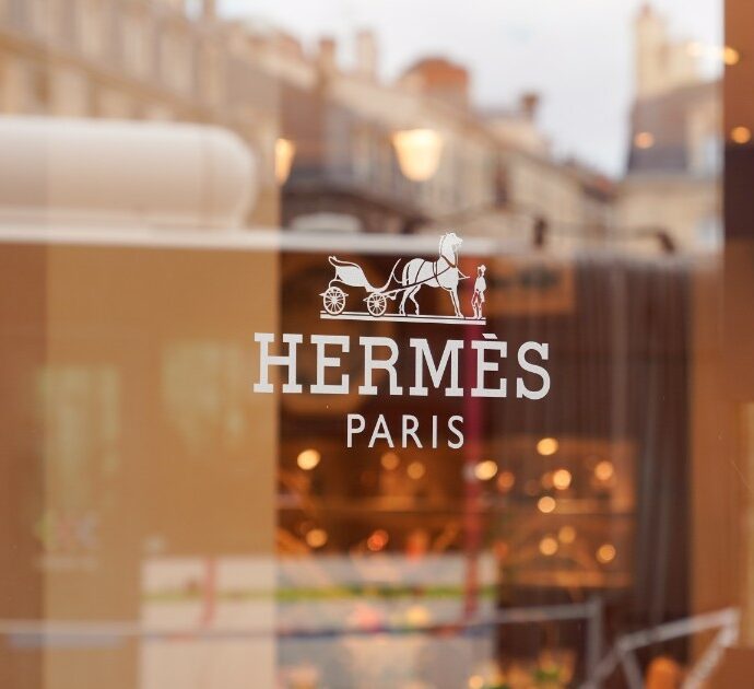 Hermès, “il miliardario Nicolas Puech è stato soggiogato dal domestico, erano amanti. Ecco perché gli ha lasciato la sua eredità”