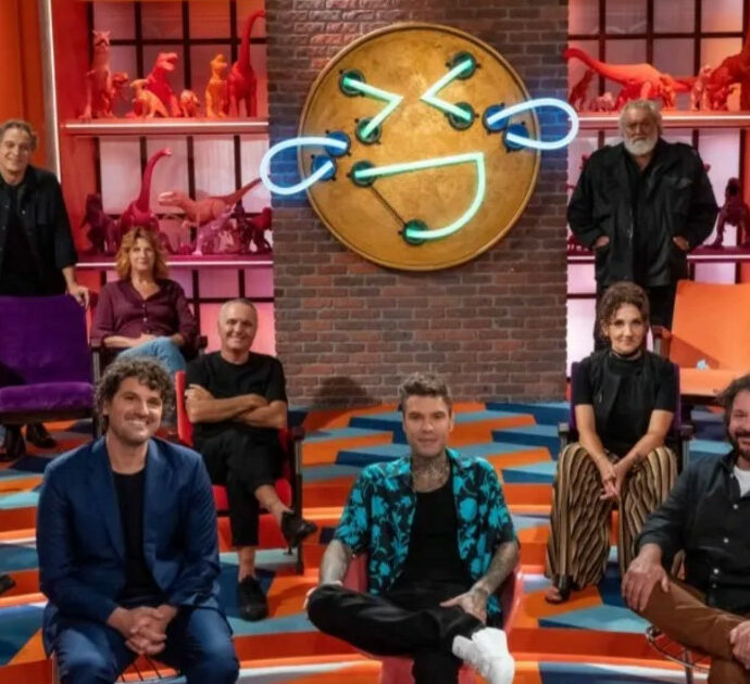 La scorsa edizione vi è sembrata sottotono? Stavolta il cast di Lol è incredibile: da Rocco Tanica a Panariello, ecco chi c’è