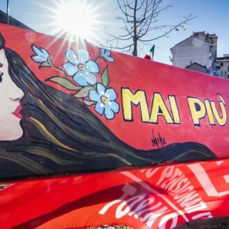 Copertina di Per uscire dalla violenza servono (anche) soldi