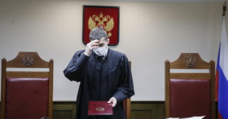 Copertina di Lgbtq+: la Russia approva una legge che li considera estremisti da perseguire penalmente