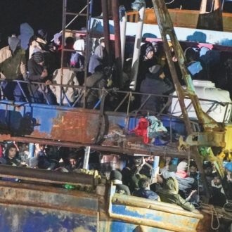 Copertina di Migranti, frontiere oltre confine: l’Europa vuole il modello Tirana