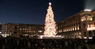 Copertina di Milano – Cortina 2026, si accende l’albero di Natale in piazza Duomo: 100mila luci