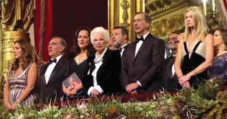 Copertina di Il Don Carlo inaugura la Scala: Segre “salva” La Russa e in sala si alza un “no al fascismo”