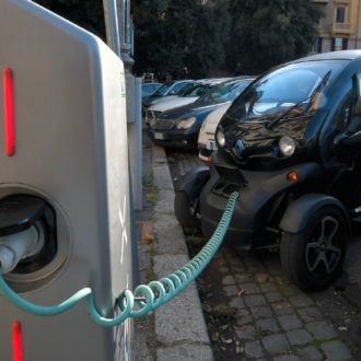 Copertina di Auto elettrica, non è per tutti ma per tantissimi. Ecco come usarla