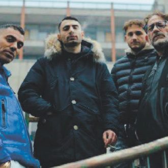 Copertina di Gli inchini live di Guè Pequeno e Marracash: “I rapper al servizio del boss”