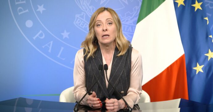 Copertina di Crescita, rincari, povertà: i record negativi di Meloni. Il Fatto di domani 8 dicembre