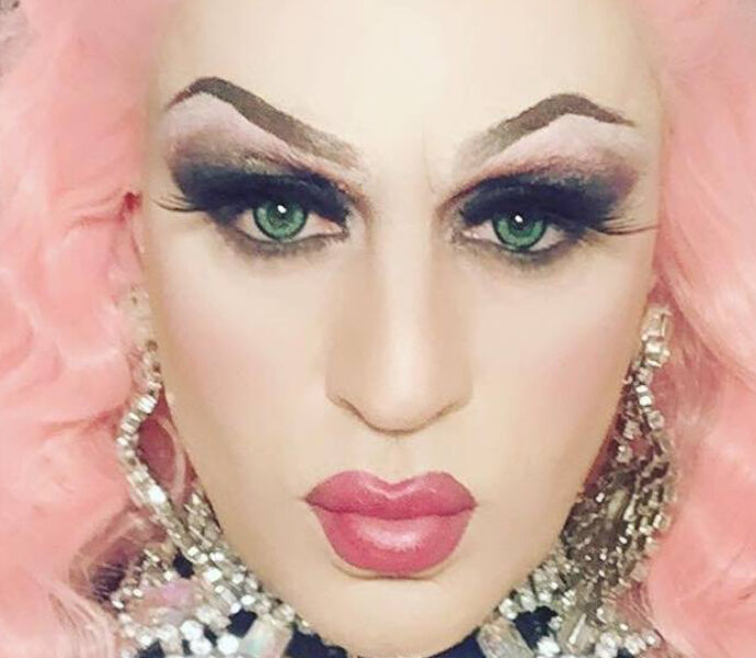 “Mi sono sentita male, mi veniva da piangere”: lo sfogo di Tekemaya, la drag queen di ‘The Voice’ bullizzata da calciatori