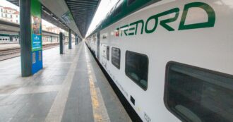 Copertina di I nuovi treni sono troppo alti per la galleria: la Milano-Chiasso si ferma a Como. Trenord: “No, tunnel inadeguato. È troppo basso”