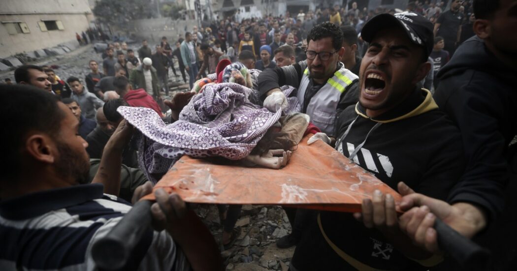 Gaza, la diretta – Premier Anp: “Non escludiamo ruolo di Hamas per il dopoguerra”. Nuovi scontri in Cisgiordania: “Uccisi 5 palestinesi”