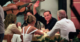 Copertina di Berlusconi, i figli mettono in vendita le proprietà immobiliari. Ma la villa di Arcore non si tocca