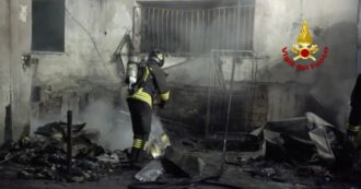 Copertina di Incendio all’ospedale di Tivoli: tre morti, evacuate oltre 200 persone. Le immagini dei vigili de fuoco (video)
