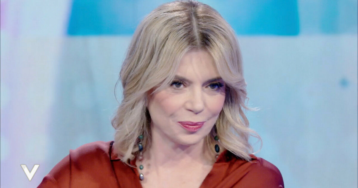 Verissimo, Benedicta Boccoli: “Il tumore è tornato. Non abbiate paura dei controlli, se l’avessi scoperto sei mesi dopo ora sarei pelata”