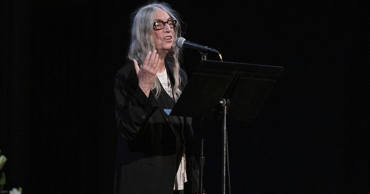 trump non riesco pi249 a dormire la notte dal dolore mi sveglio sempre di soprassalto mi hanno definita antisemita ma mio padre biologico 232 ebreo paradossale cos236 patti smith da Ilfattoquotidiano.it trump non riesco pi249 a dormire la notte dal dolore mi sveglio sempre di soprassalto mi hanno definita antisemita ma mio padre biologico 232 ebreo paradossale cos236 patti smith