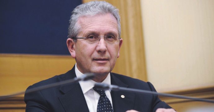 Librandi stile Inception: però il film sull’ex deputato Iv slitta