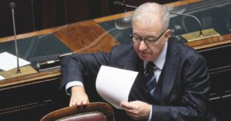 Copertina di Giornalisti spiati: Chigi e Dis hanno imposto il diktat italiano