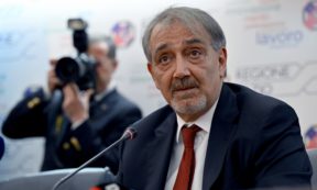 Copertina di Rocca e l’assist ad Angelucci: ok all’upgrade per la sua clinica