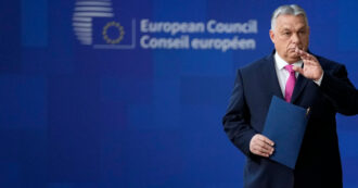 Copertina di Ungheria, durissima risoluzione di condanna al Parlamento Ue: “Viola lo stato di diritto”. Fdi e Lega contro
