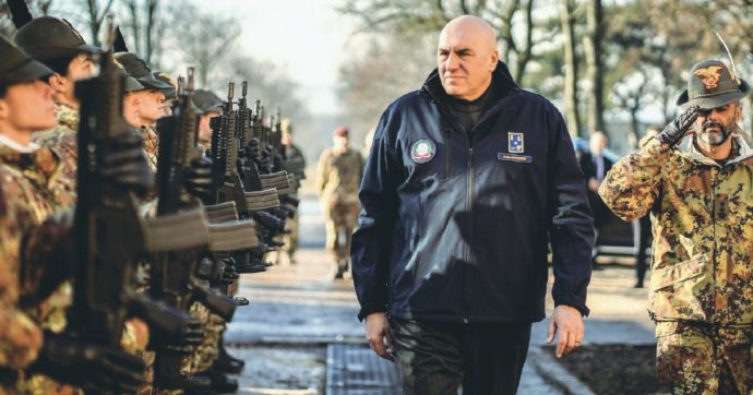 Il Fatto di domani. Pantano ucraino, cosa potrebbe cambiare per l’Esercito italiano. da Annunziata a Strada, le “figurine” di Schlein per le europee
